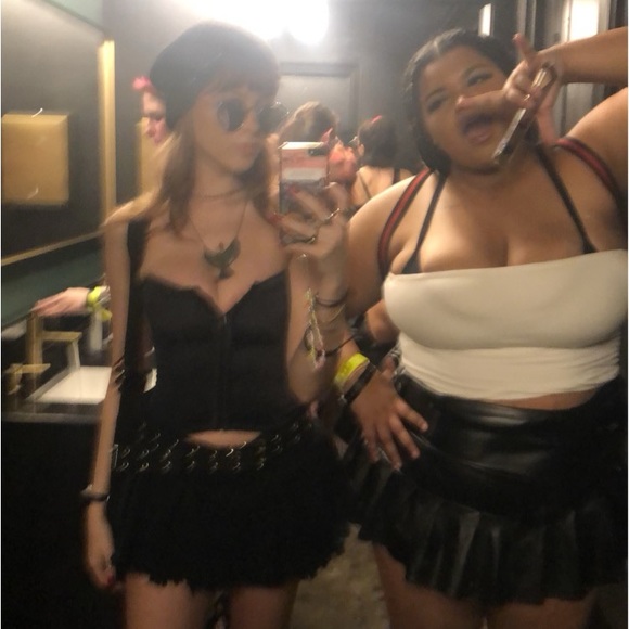 posher, zoë - Picture 11 of 14